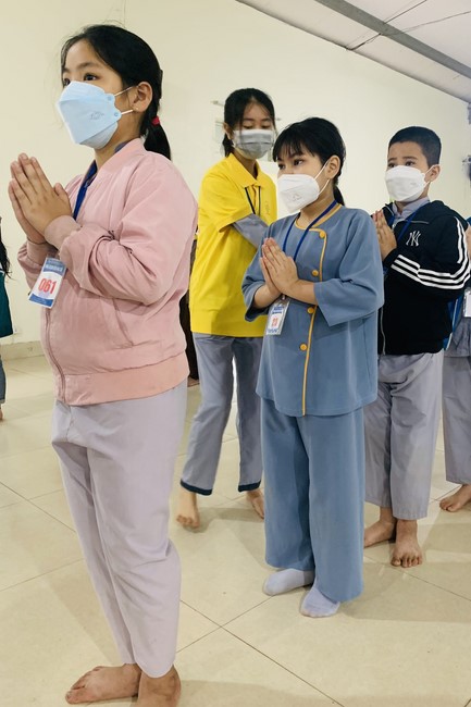 The 9th lotus seeds Sowing Retreat at Dong Cao Pagoda