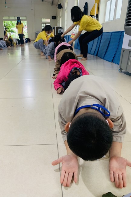 The 9th lotus seeds Sowing Retreat at Dong Cao Pagoda