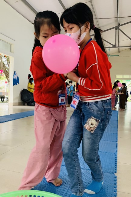 The 9th lotus seeds Sowing Retreat at Dong Cao Pagoda