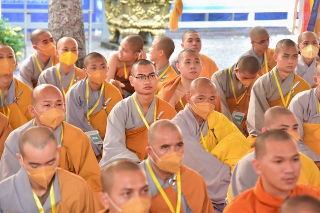 Receiving precepts from Thien Hoa precept's Altar of the Hoang Phap Pagoda’s monks