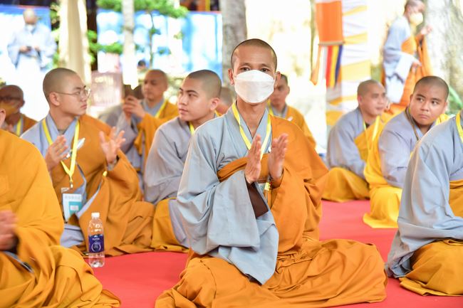 Receiving precepts from Thien Hoa precept's Altar of the Hoang Phap Pagoda’s monks