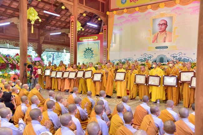 Receiving precepts from Thien Hoa precept's Altar of the Hoang Phap Pagoda’s monks