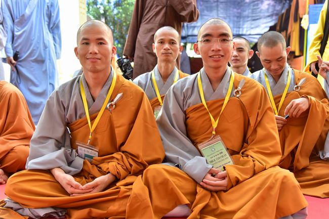 Receiving precepts from Thien Hoa precept's Altar of the Hoang Phap Pagoda’s monks