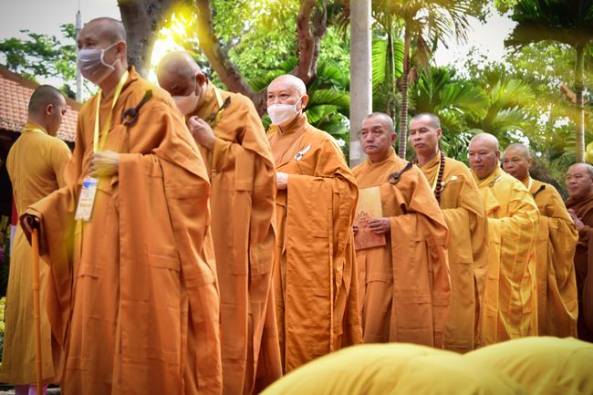 Receiving precepts from Thien Hoa precept's Altar of the Hoang Phap Pagoda’s monks