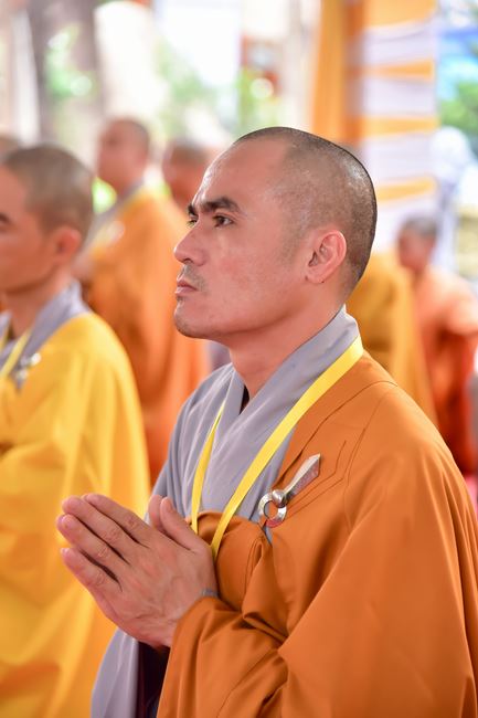 Receiving precepts from Thien Hoa precept's Altar of the Hoang Phap Pagoda’s monks