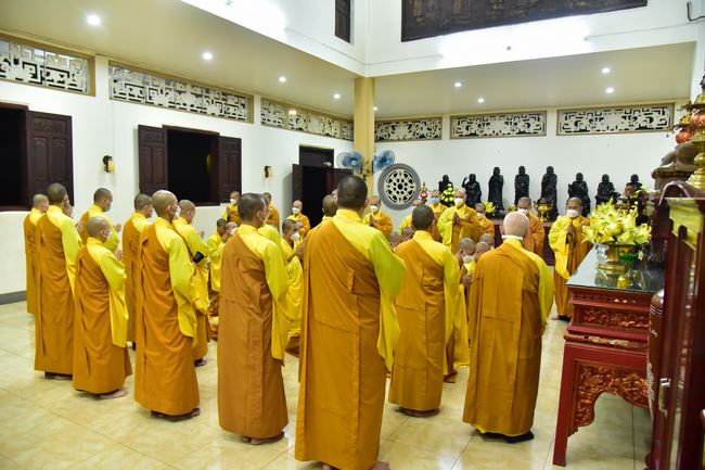 Receiving precepts from Thien Hoa precept's Altar of the Hoang Phap Pagoda’s monks