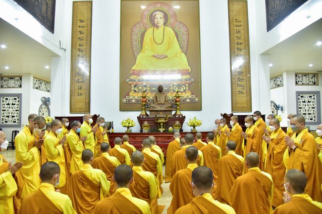 Receiving precepts from Thien Hoa precept's Altar of the Hoang Phap Pagoda’s monks