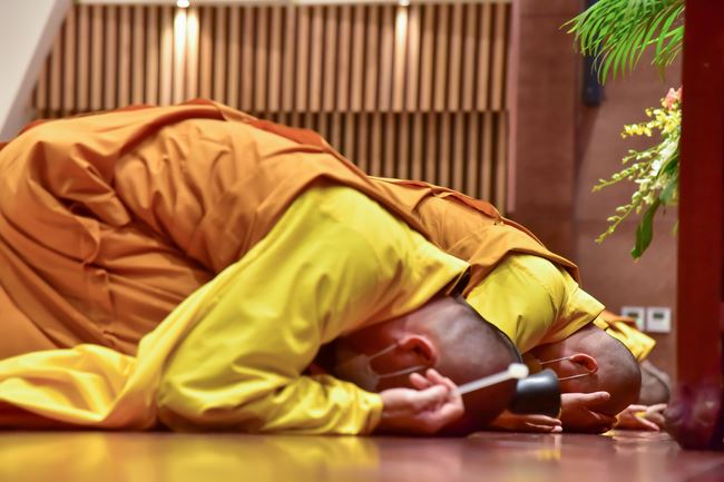 Wedding Ceremony at the pagoda