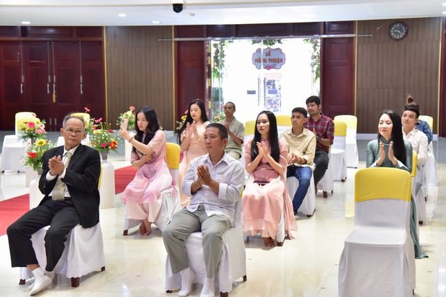 Wedding Ceremony at the pagoda