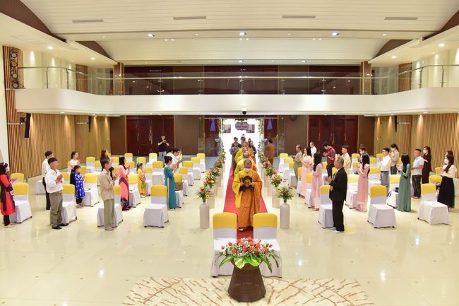 Wedding Ceremony at the pagoda