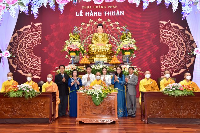 Wedding Ceremony at the pagoda