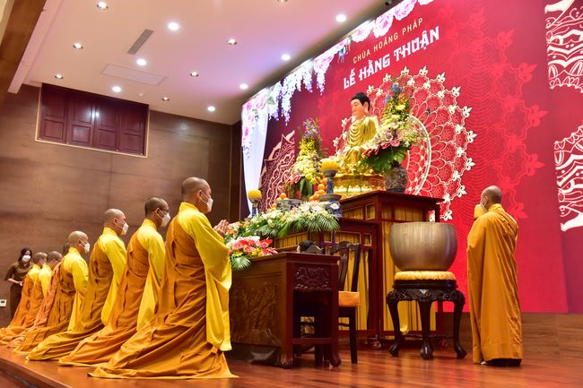 Wedding Ceremony at the pagoda