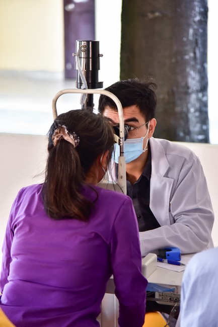 Medical examination, medicine giving and advice on eye health