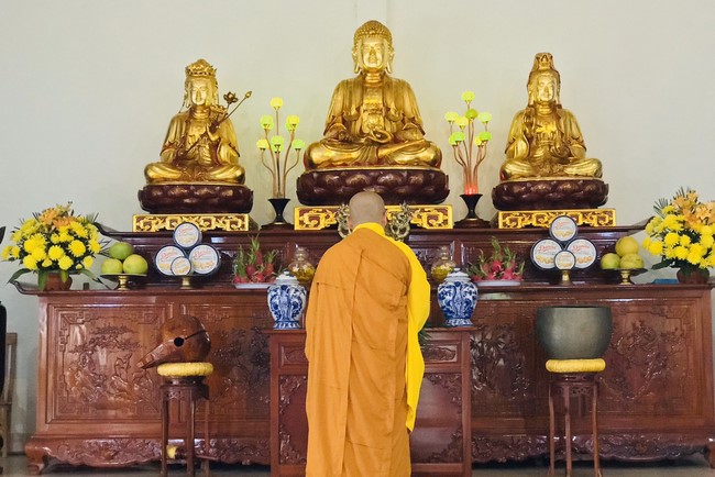 One-Day Retreat at Dong Cao pagoda