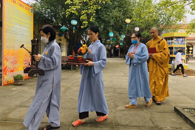 One-Day Retreat at Dong Cao pagoda