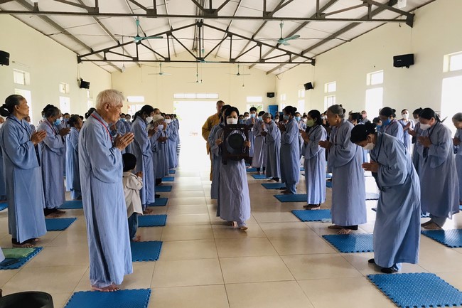 One-Day Retreat at Dong Cao pagoda