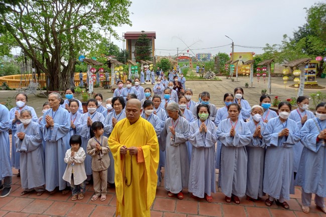 One-Day Retreat at Dong Cao pagoda