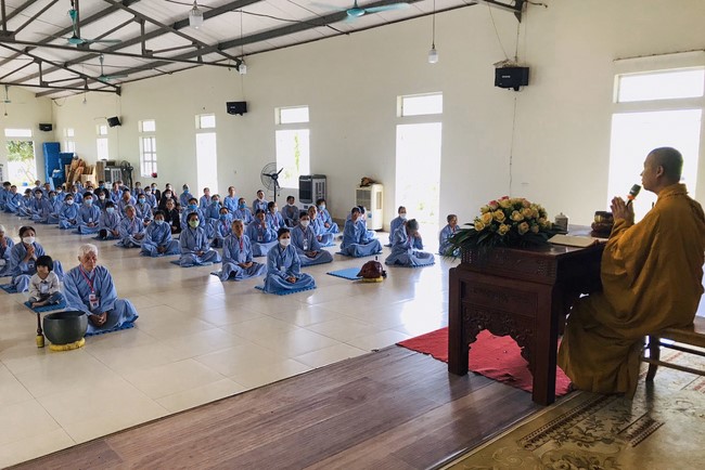 One-Day Retreat at Dong Cao pagoda