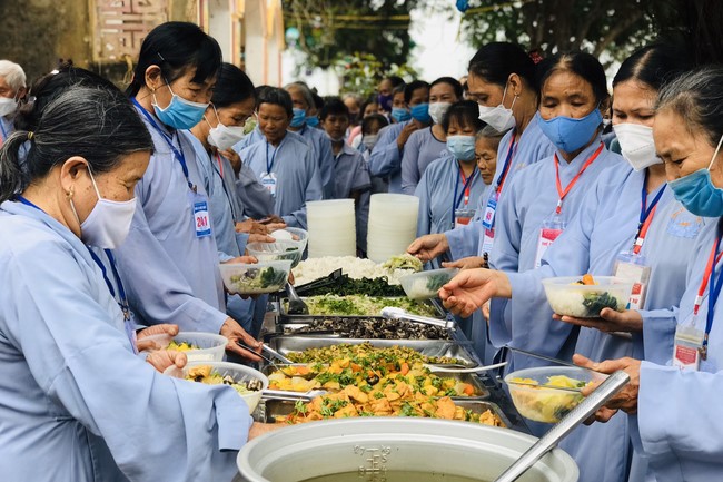 One-Day Retreat at Dong Cao pagoda
