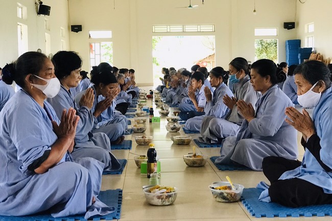 One-Day Retreat at Dong Cao pagoda