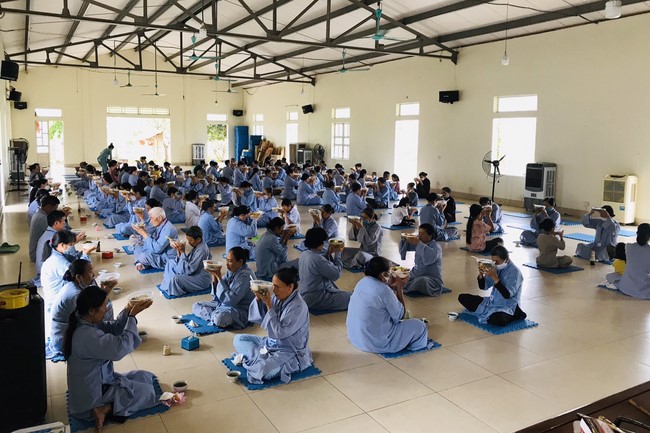 One-Day Retreat at Dong Cao pagoda