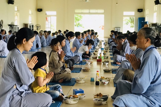 One-Day Retreat at Dong Cao pagoda