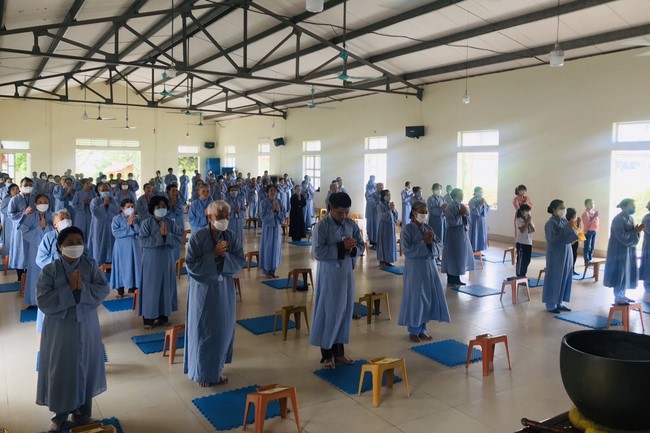 One-Day Retreat at Dong Cao pagoda