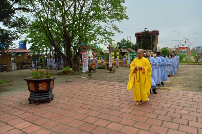 One-Day Retreat at Dong Cao pagoda