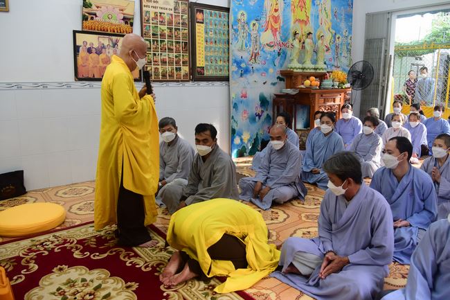 Tu niệm Phật Một ngày ở Cần Thơ