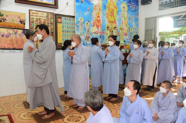 Tu niệm Phật Một ngày ở Cần Thơ