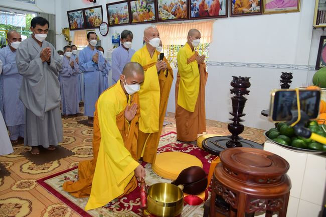 Tu niệm Phật Một ngày ở Cần Thơ