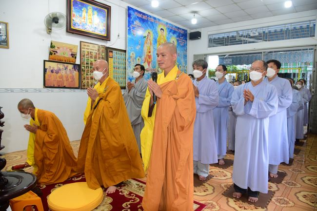 Tu niệm Phật Một ngày ở Cần Thơ