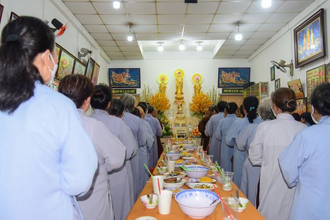 Tu niệm Phật Một ngày ở Cần Thơ