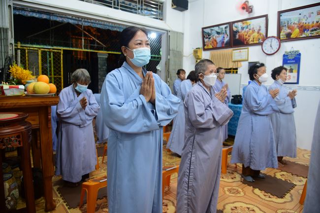 Tu niệm Phật Một ngày ở Cần Thơ