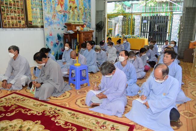 Tu niệm Phật Một ngày ở Cần Thơ