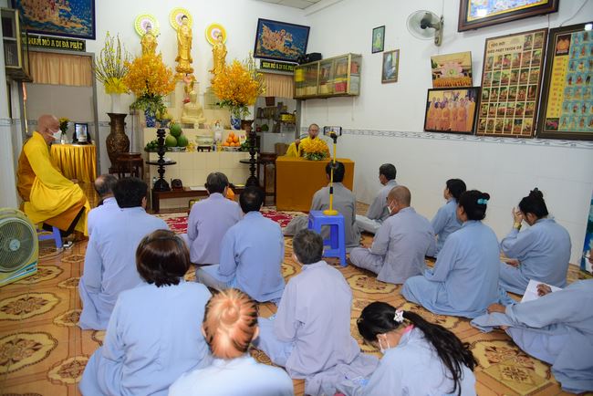 Tu niệm Phật Một ngày ở Cần Thơ