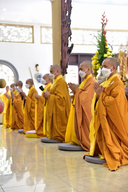 Wedding Ceremony at the pagoda