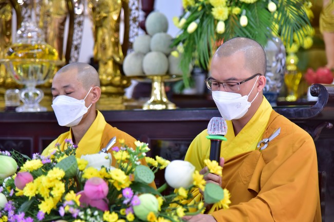 Wedding Ceremony at the pagoda