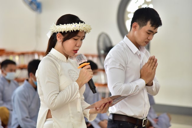 Wedding Ceremony at the pagoda