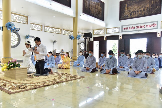 Wedding Ceremony at the pagoda