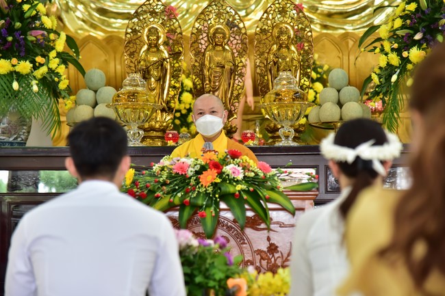 Wedding Ceremony at the pagoda