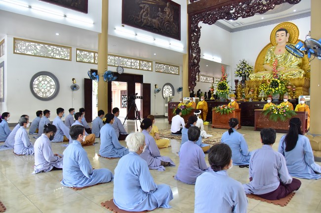Wedding Ceremony at the pagoda