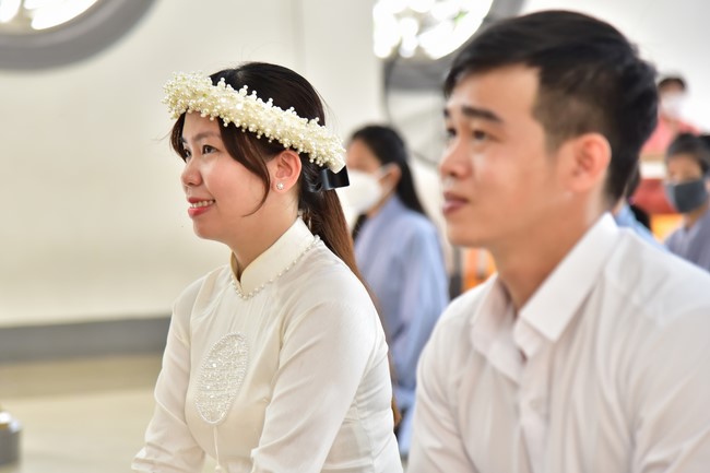 Wedding Ceremony at the pagoda