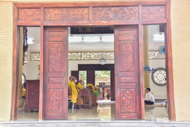 Wedding Ceremony at the pagoda