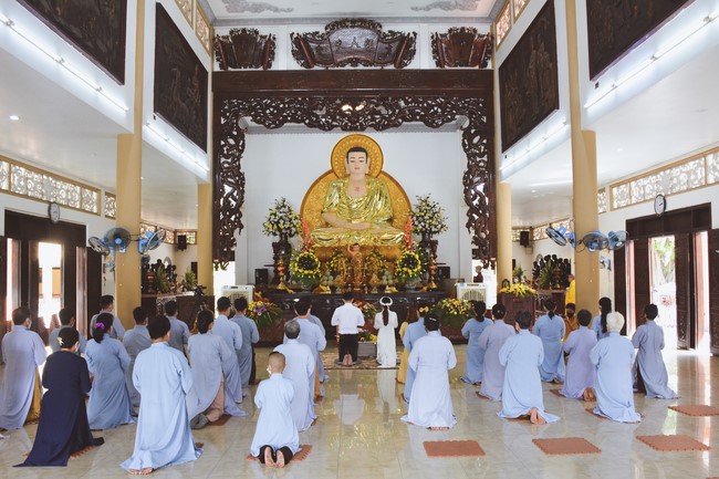 Wedding Ceremony at the pagoda