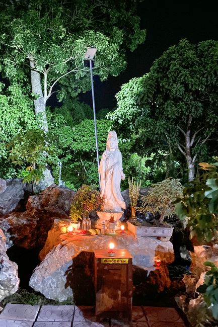 Periodic repentant Ceremony at Suoi Phap Pagoda