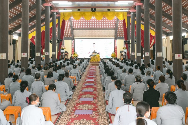One-Day peaceful Retreat and thanks to Avalokitesvara at Hoa Phuc Pagoda