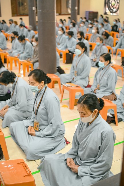 One-Day peaceful Retreat and thanks to Avalokitesvara at Hoa Phuc Pagoda