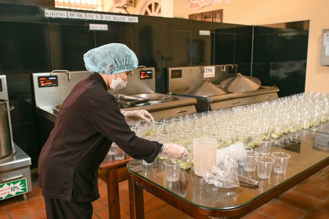 One-Day peaceful Retreat and thanks to Avalokitesvara at Hoa Phuc Pagoda