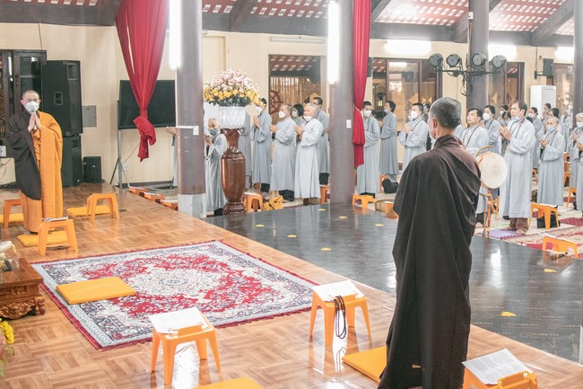 One-Day peaceful Retreat and thanks to Avalokitesvara at Hoa Phuc Pagoda